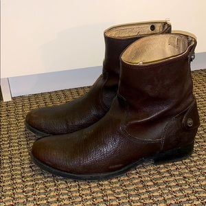 Frye Women's Melissa Button Zip Short -style 76502